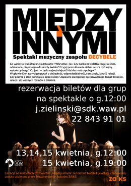 Między innymi - spektakl zespołu wokalnego DECYBELE